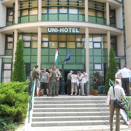 ميسكولك Uni-Hotel Diakotthon المظهر الخارجي الصورة