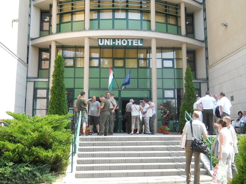 ميسكولك Uni-Hotel Diakotthon المظهر الخارجي الصورة